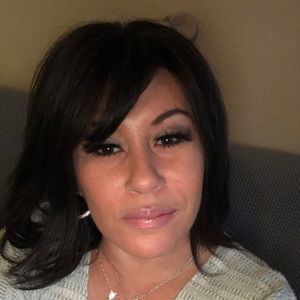 Meet your Posher, Michele